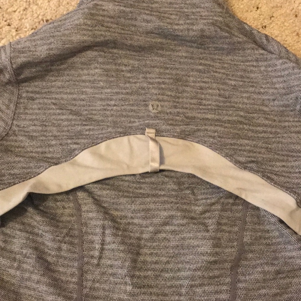 Lululemon Define Jacket - Picture 4 of 4